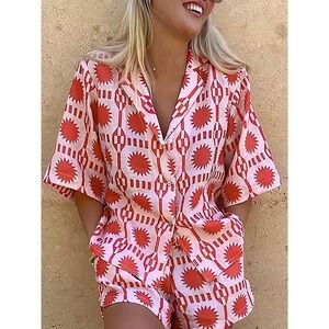 COMMENSE Red Geometric Print Set - Button Down Top & Shorts Set‎ size XS